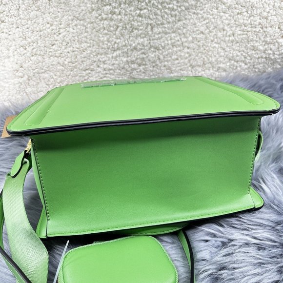 Steve Madden Bevelyn Satchel Crossbody Bag Kelly Green Air Pod Tik Tik Viral NWT - Picture 6 of 8